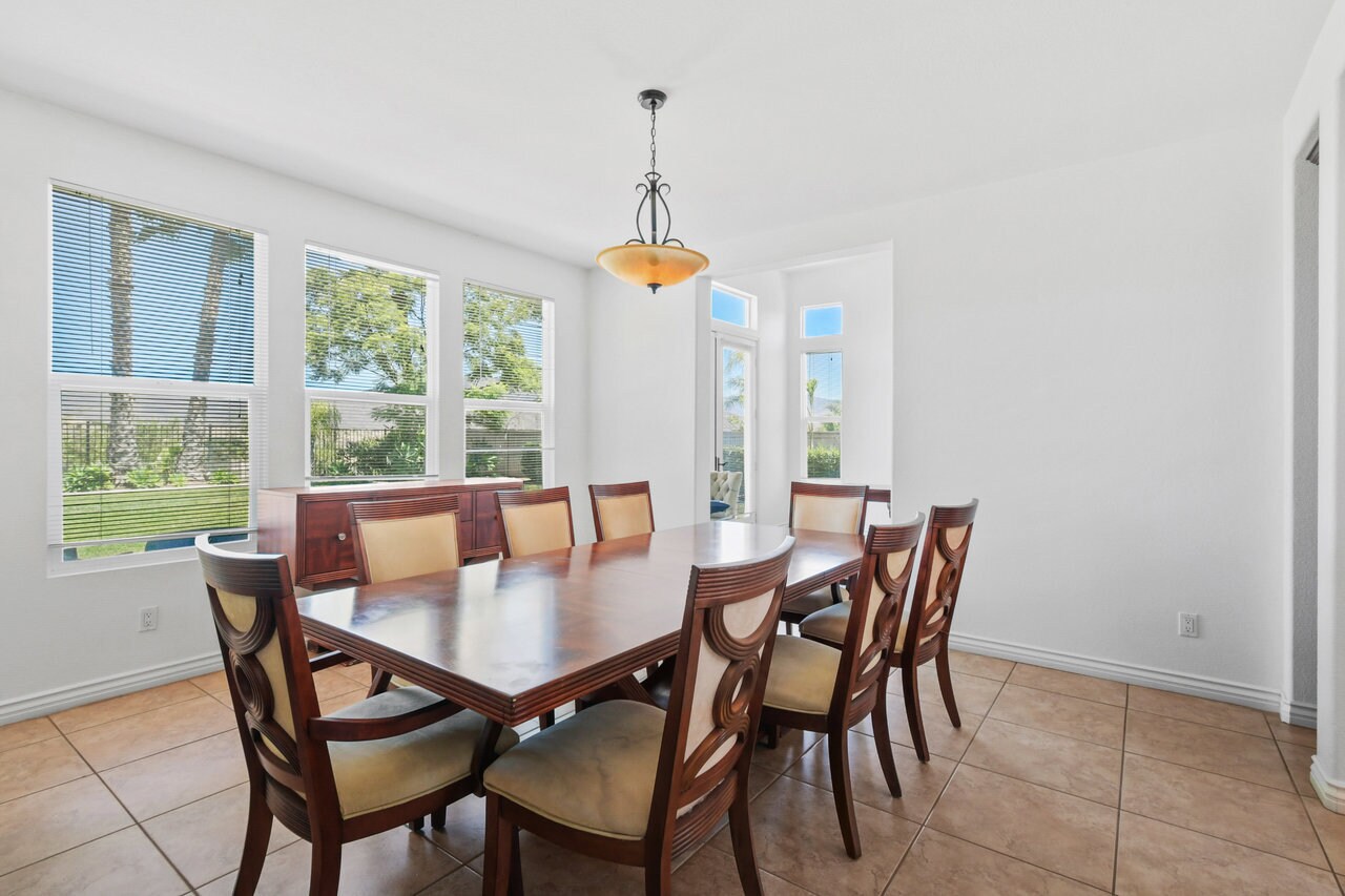 Building Photo - 2917 Babbling Brook Rd