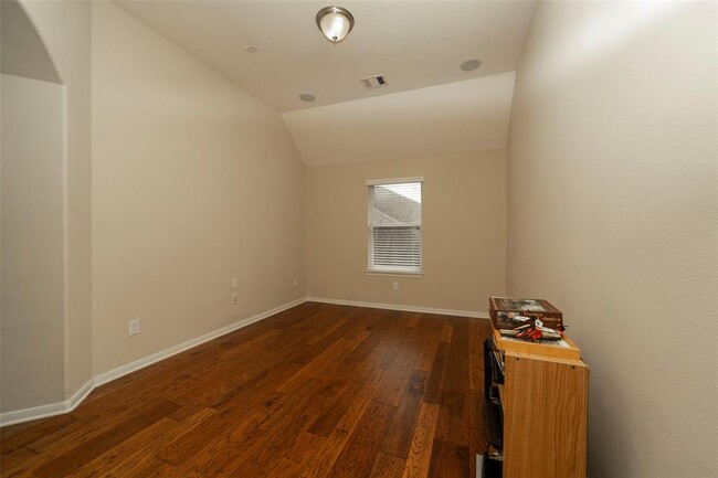 Building Photo - 24427 Ranchwood Springs Ln