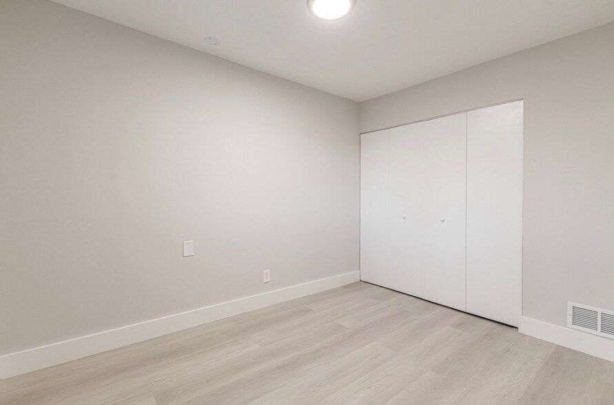 Bedroom 2 Closet - 2959 Forrest Hills Dr SW