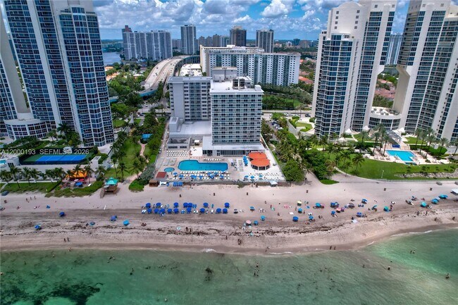Building Photo - 19201 Collins Ave