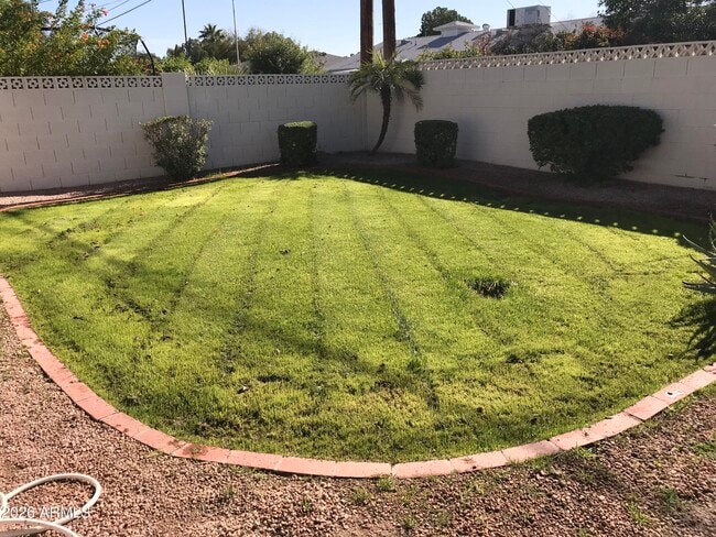 Building Photo - 8215 E Windsor Ave