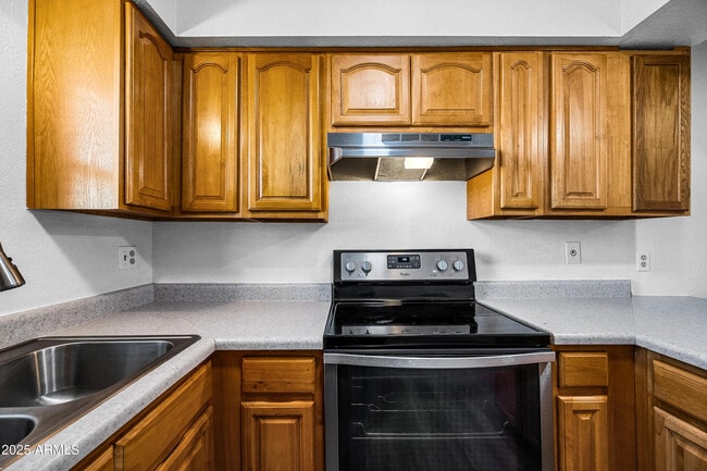 Building Photo - 503 W Pebble Beach Dr