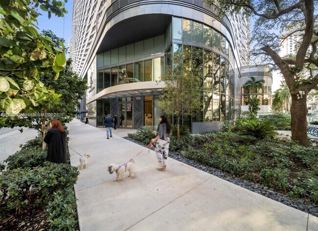 Building Photo - 1000 Brickell Plaza