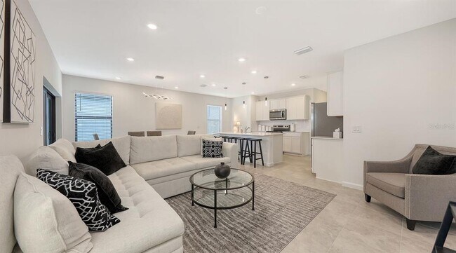 Building Photo - 6476 Silverstar Dr