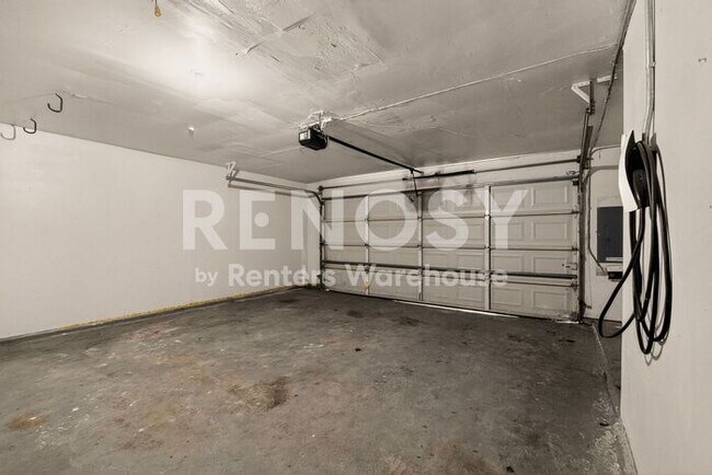 Building Photo - Refreshed Plano Gem  ****Rent Concession - 2nd Month Free****