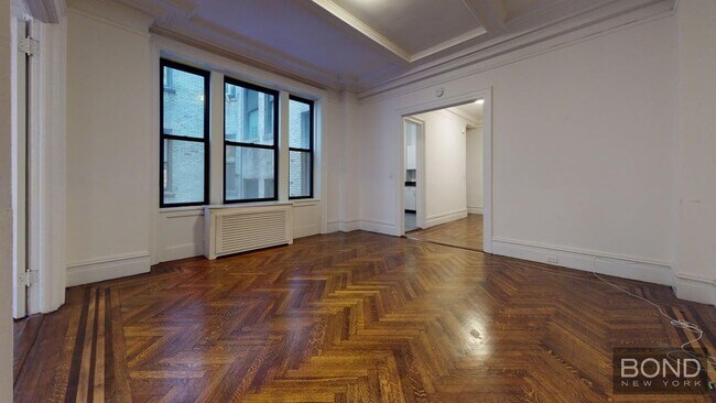 Primary Photo - 200 W 58th St