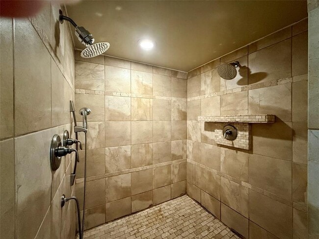 Building Photo - 2607 Princeton Dr