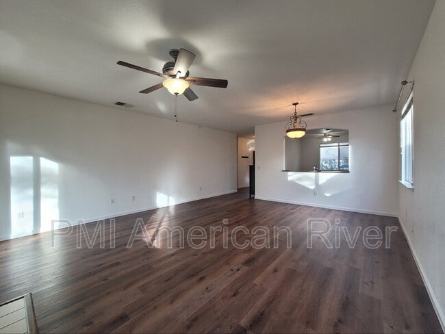 Building Photo - 8233 Windmill Oaks Pl