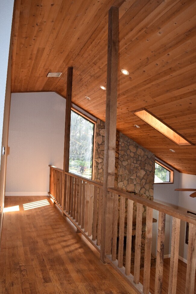 Building Photo - 2718 Viola Ln