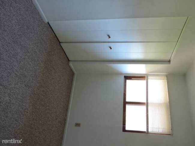 Building Photo - 205 13th St SW