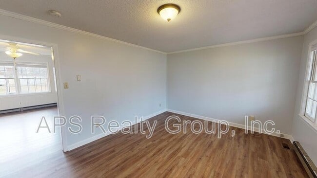 Building Photo - 108 Wilson St