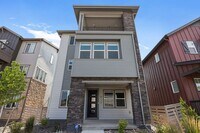 Building Photo - Sterling Ranch Stunner!!