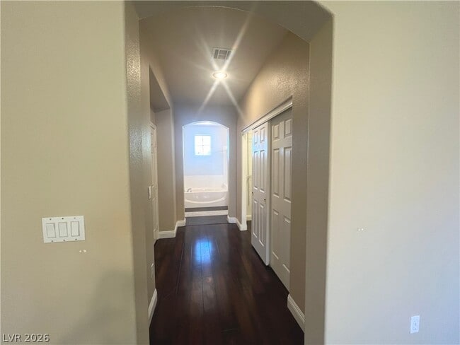 Building Photo - 1809 Snow Spring Ln