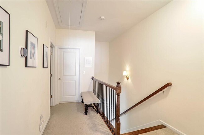 Building Photo - 3216 Creole Ln