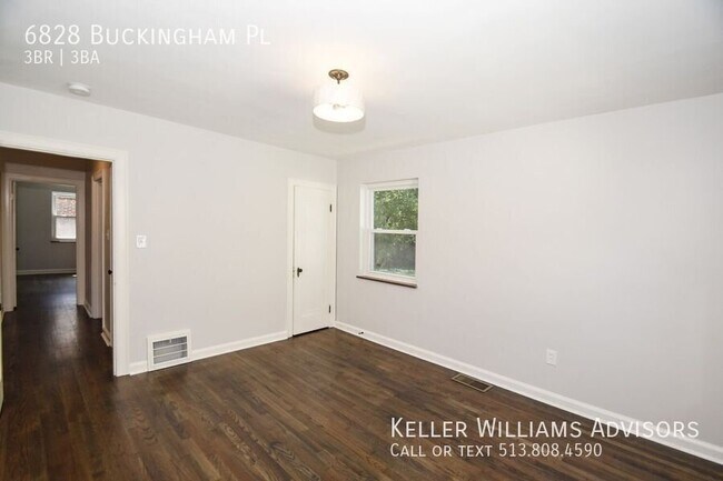 Building Photo - 6828 Buckingham Pl