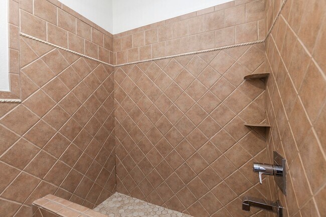 Building Photo - Welcome to Your Dream Home in Sunny San Di...