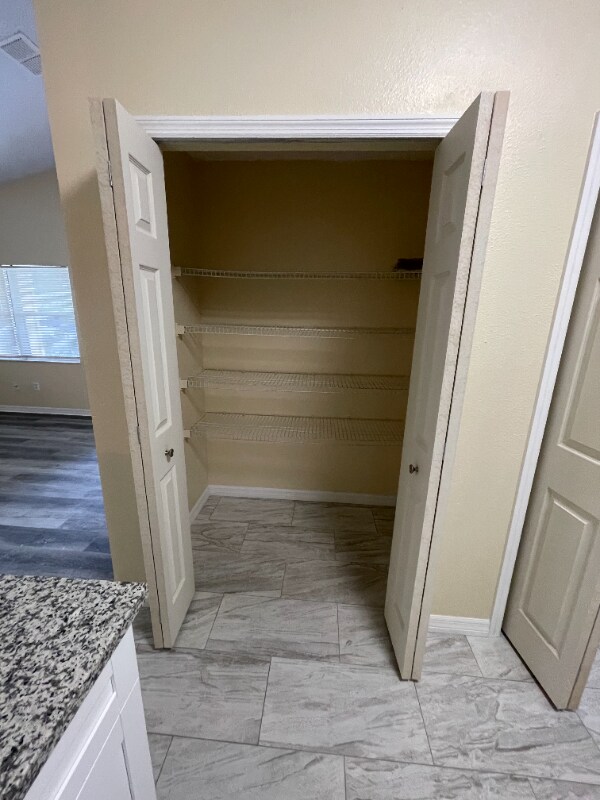 Building Photo - 2704 E 19th Ave