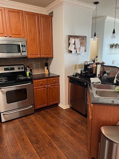 Building Photo - 1711 Old Spanish Trl