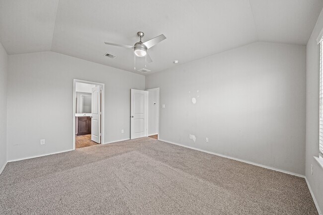 Building Photo - 4315 Isoletta Ct