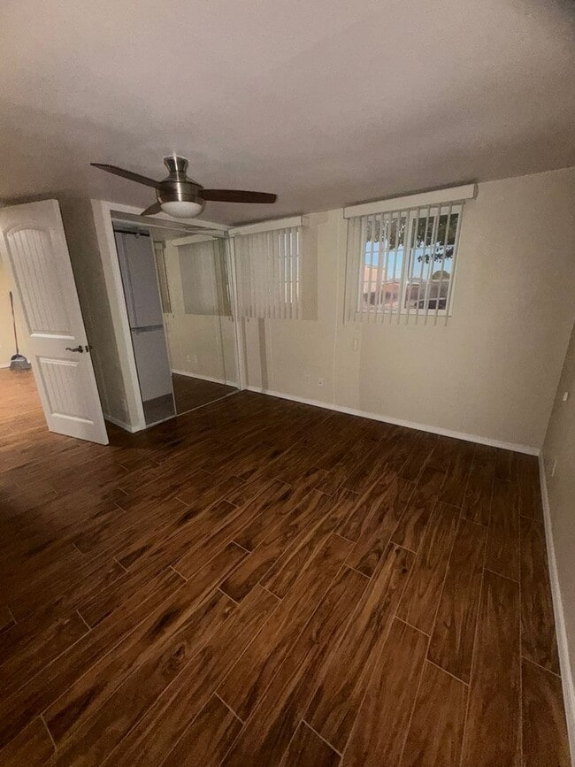 Building Photo - 3 Bed 2 Bath Home