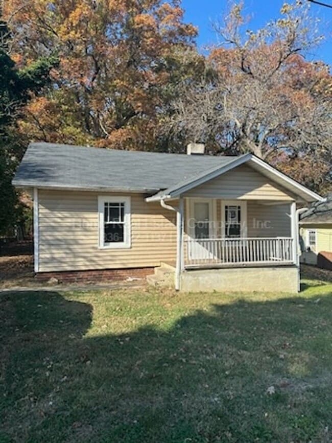 Primary Photo - 4440 Lane St