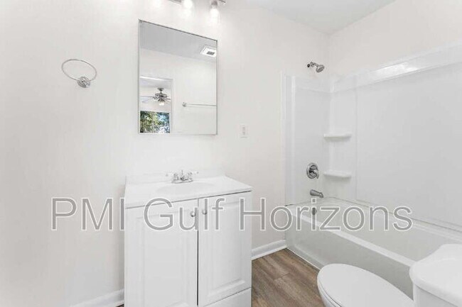 Building Photo - 620 Prichard Ave