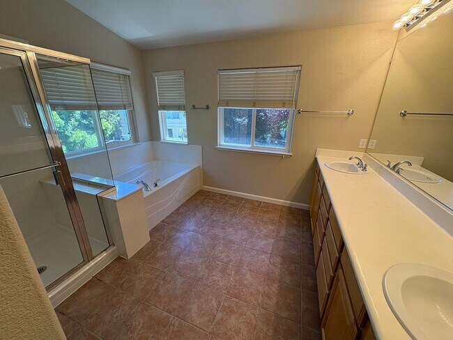Building Photo - 5411 Asterwood Dr