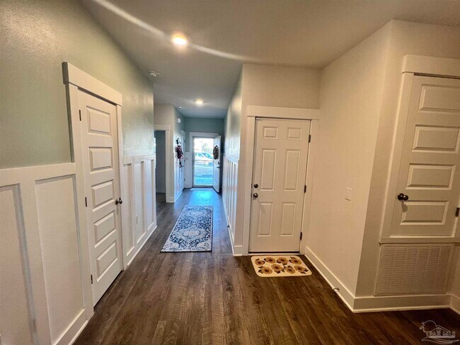 Building Photo - 5788 Conley Ct