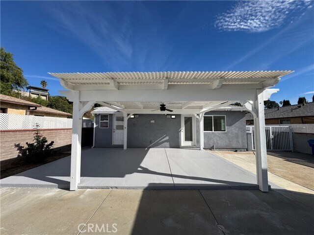 Building Photo - 8633 Bluffdale Dr