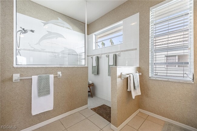 Building Photo - 5323 SW 28th Pl