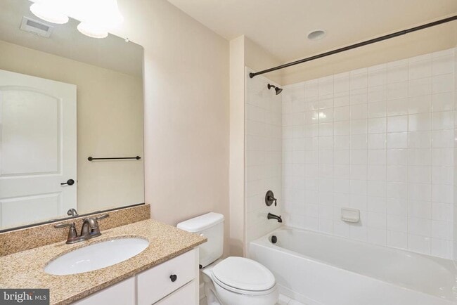 Building Photo - 21276 Hyrst Grove Terrace