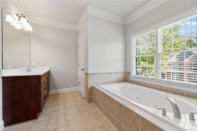 Building Photo - 110 Arden Pl
