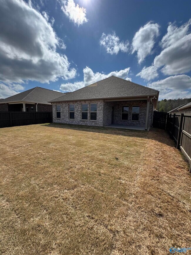 Building Photo - 16702 Ted Childs Dr