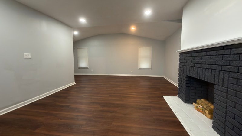 Building Photo - 13717 Caine Ave