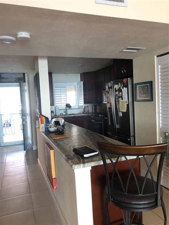 Building Photo - 6020 Shore Blvd S