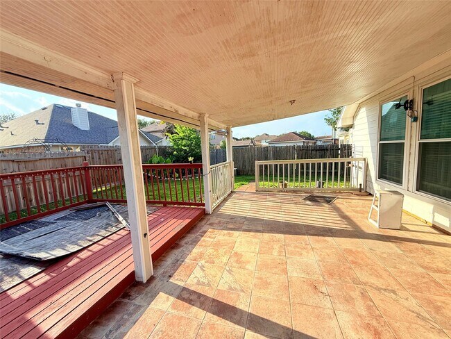 Building Photo - 4010 Highland Vale Ct