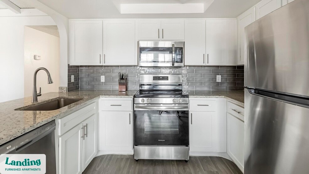 Building Photo - 5272 Tamarus St