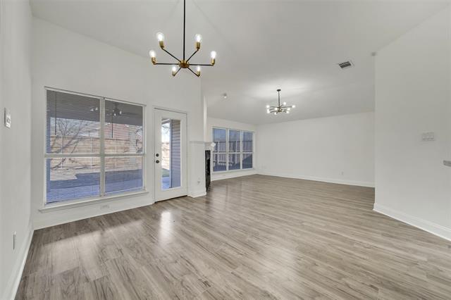 Building Photo - 5919 Vista Glen Ln