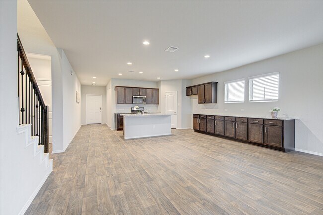 Building Photo - 4215 Fornari Ln