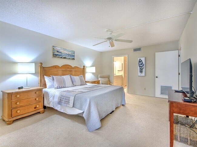 Building Photo - 830 Bayport Way