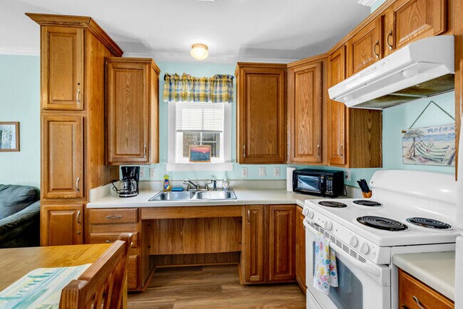 Building Photo - 171 Paradise Ave