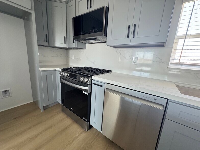 Building Photo - 18509 Burin Ave