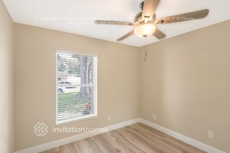 Building Photo - 3205 Lancaster Ln