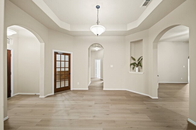 Building Photo - 1915 Stable Stone Ln