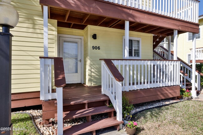 Building Photo - 906 Ocean Marina Dr