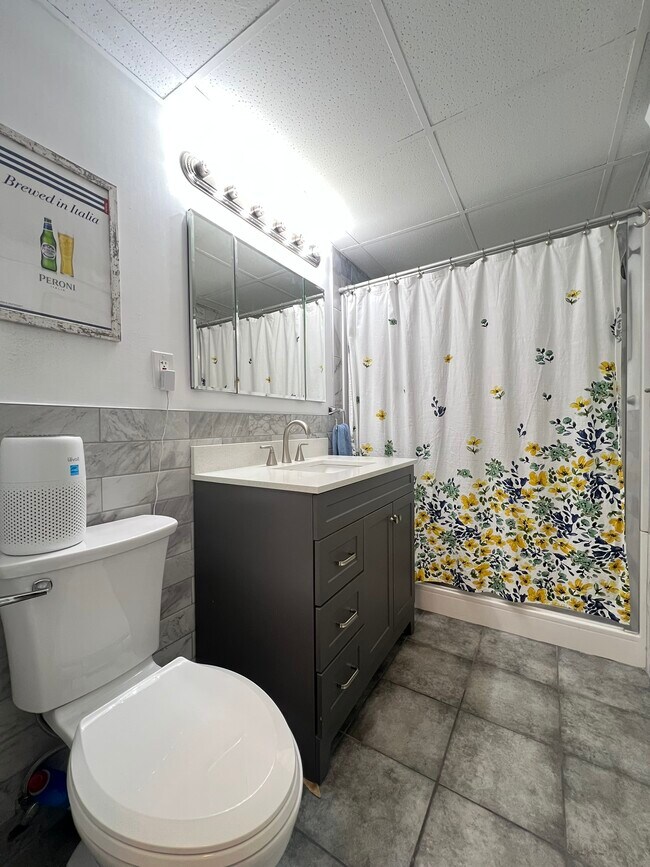 Building Photo - 40 High St