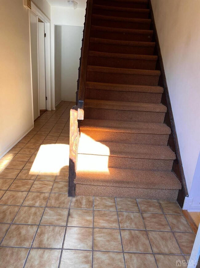 55 Riverbend Dr 55 Riverbend Dr North Brunswick Township NJ 08902