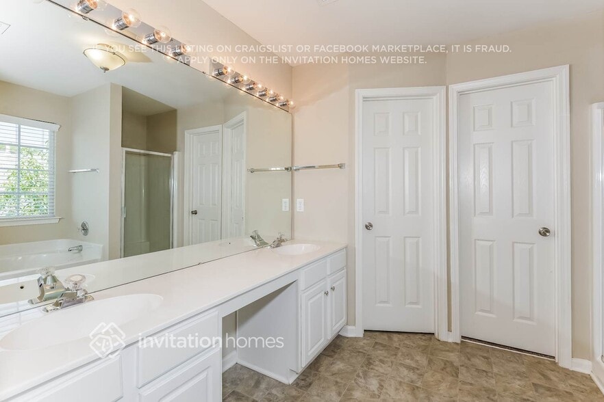 Building Photo - 9117 Lanigan St