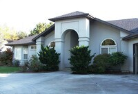 Building Photo - 1532 W Powder Ct