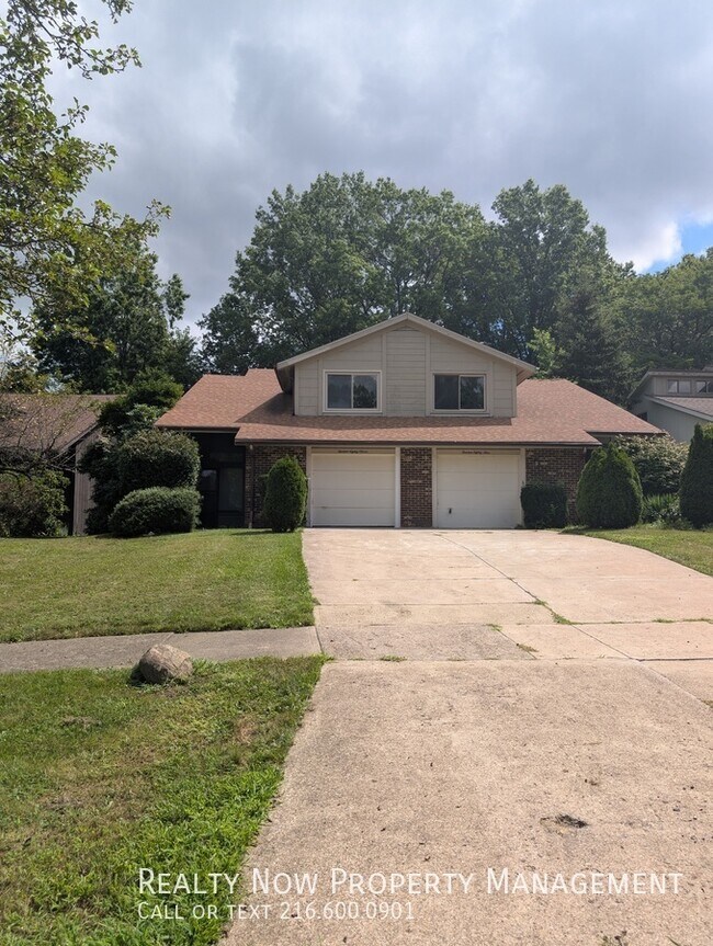 Building Photo - 1387 Belvoir Mews